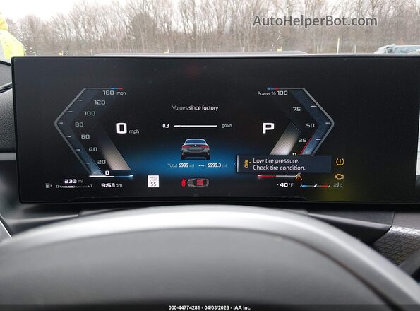 WBA83DA00SCU54070 2025 BMW M4 Light Blue უკანა სავარძლების ხედი