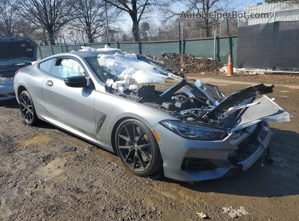 WBABC4C0XSCU73597 2025 BMW M8 Серый Передняя правая четверть