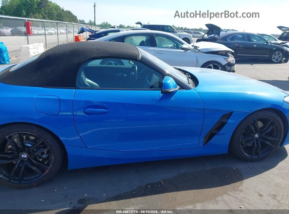 WBAHF3C08LWW57075 2020 BMW Z4 Синий Вид задней части салона