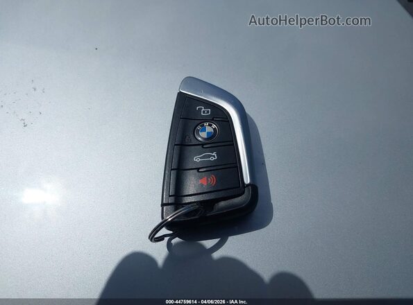 WBAHF9C02LWW46723 2020 BMW Z4 Серебряный Вид панели приборов