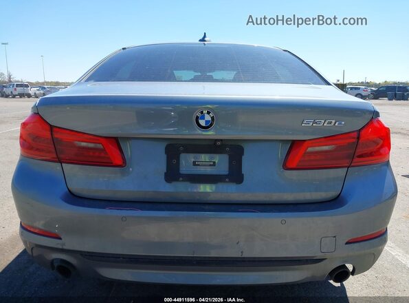 WBAJA9C55JB250298 2018 BMW 5 SERIES Gray 
