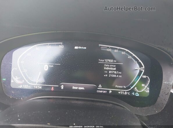 WBAJB1C04LCE38832 2020 BMW 5 SERIES White Vista de los asientos traseros