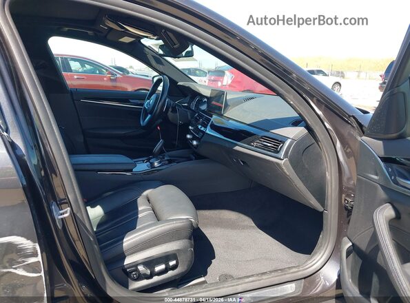 WBAJB1C51JB374275 2018 BMW OTHER Серый Вид салона спереди