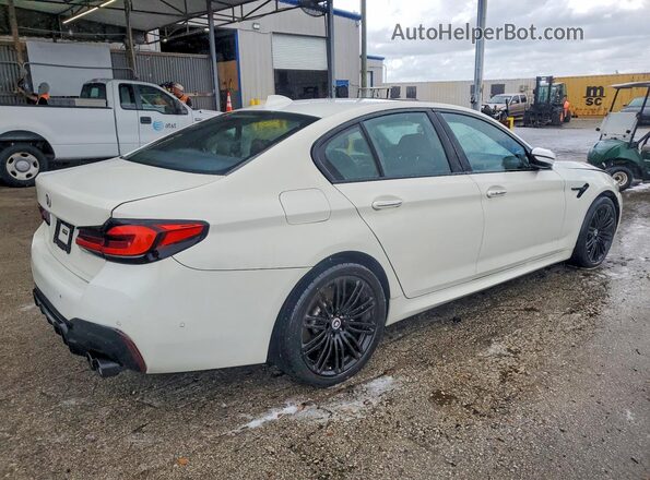 WBAJE5C38HG477901 2017 BMW OTHER Белый Задняя правая четверть