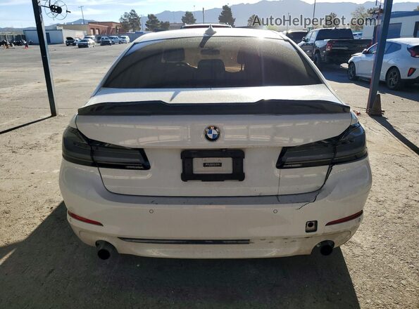 WBAJR3C03LCE66919 2020 BMW 5 SERIES Белый Вид сзади