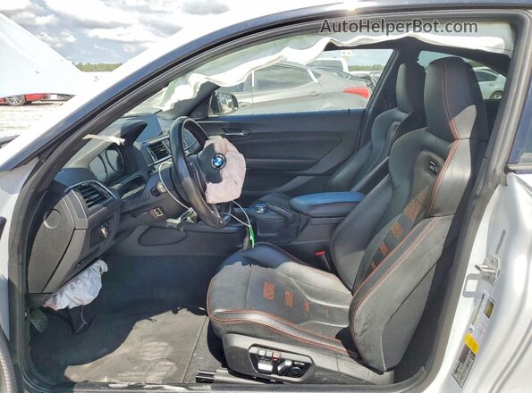 WBS2U7C59KVB09331 2019 BMW M2 Серебряный Вид салона спереди