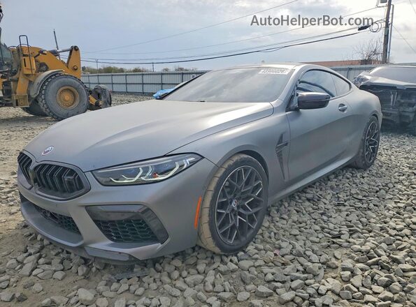 WBSAE0C08PCL64136 2023 BMW M8 Gray Przód lewy