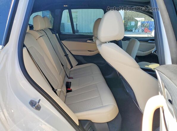 WBX47DP05RN259337 2024 BMW X3 White Вид задньої частини салону