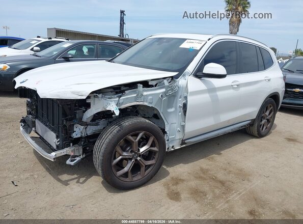 WBX47DP07RN320056 2024 BMW X3 Белый Передняя левая четверть