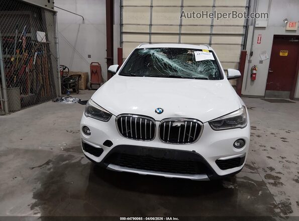 WBXHT3C30GP884656 2016 BMW X1 Белый Вид спереди