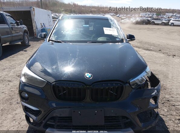 WBXHT3C30H5F73664 2017 BMW X1 Black Widok zestawu wskaźników