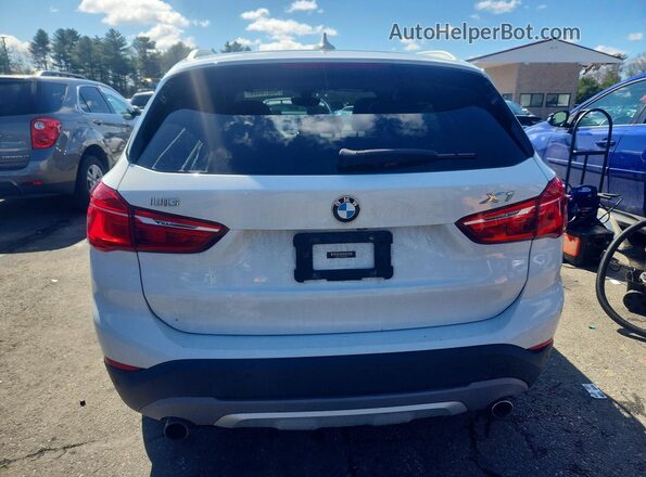 WBXHT3C30J5K20618 2018 BMW X1 Белый Вид сзади
