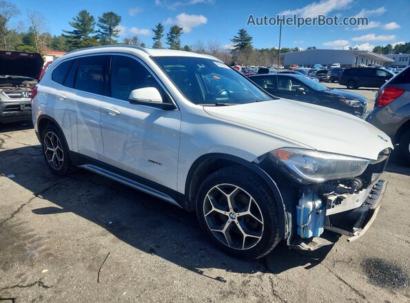 WBXHT3C30J5K20618 2018 BMW X1 Белый Передняя правая четверть