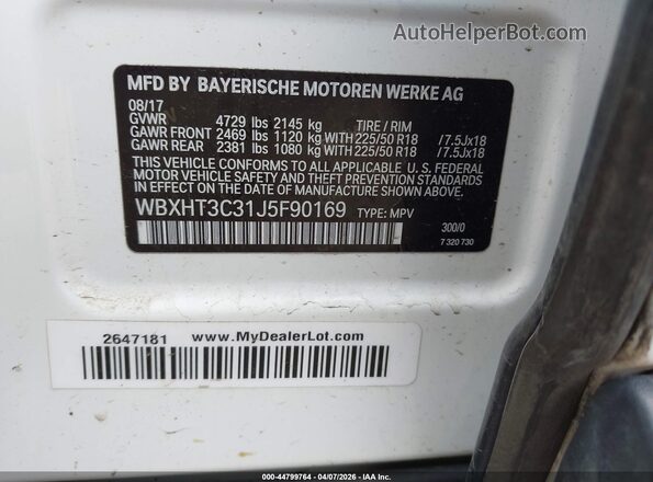 WBXHT3C31J5F90169 2018 BMW X1 White Vista del compartimento del motor