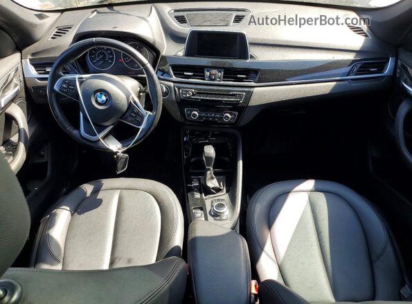 WBXHT3C33G5E55882 2016 BMW X1 Серый Вид панели приборов