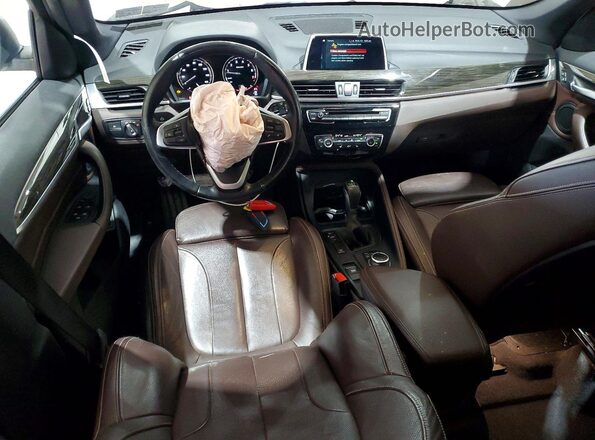 WBXHT3C34J3H30064 2018 BMW X1 White წინა პანელის ხედი