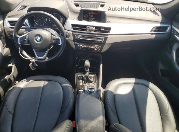 WBXHT3C35G5E56192 2016 BMW X1 White Widok deski rozdzielczej