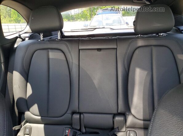 WBXHT3C35G5E56192 2016 BMW X1 White Widok tylnych siedzeń