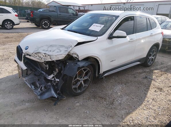 WBXHT3C35J5F91423 2018 BMW X1 Белый Передняя левая четверть
