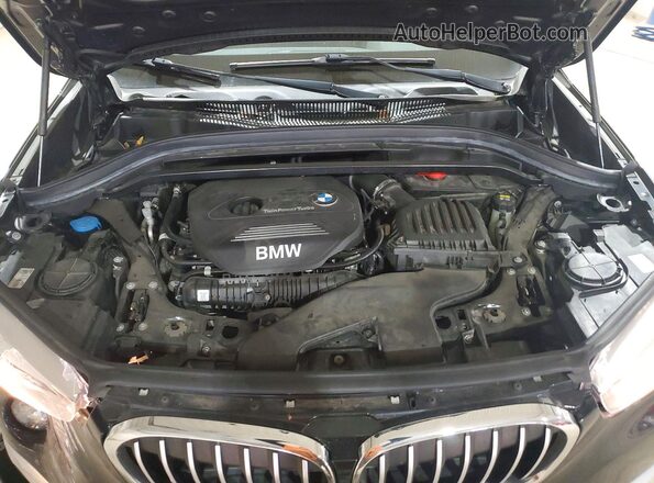 WBXHT3C37J5K26318 2018 BMW X1 Black Widok komory silnika