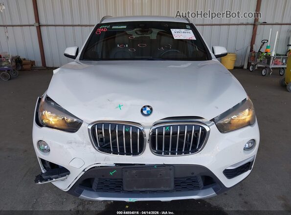 WBXHT3C38GP885053 2016 BMW X1 Белый Вид спереди