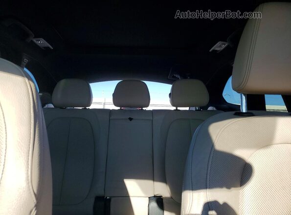 WBXHT3C39H5F73579 2017 BMW X1 Черный Вид задних сидений
