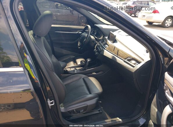 WBXHT3C39J5F93370 2018 BMW X1 Black Սալոնի դիմացի տեսք