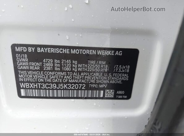 WBXHT3C39J5K32072 2018 BMW X1 White Widok komory silnika