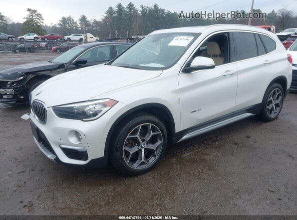 WBXHT3C39J5K32072 2018 BMW X1 White Przód lewy