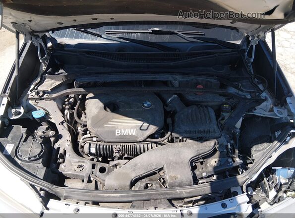 WBXHT3C3XG5E53823 2016 BMW X1 Серебряный Вид сзади