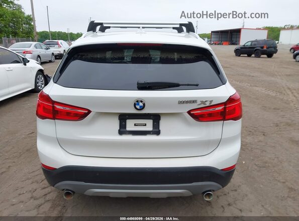 WBXHT3Z34H4A56042 2017 BMW X1 Белый 