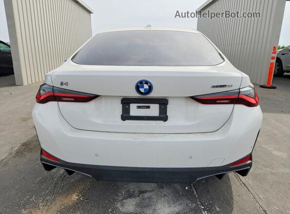 WBY43AW02RFS65016 2024 BMW I4 White Vista trasera