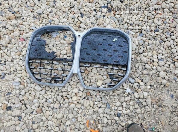 WBY43AW06PFP45038 2023 BMW I4 Gray Engine compartment view