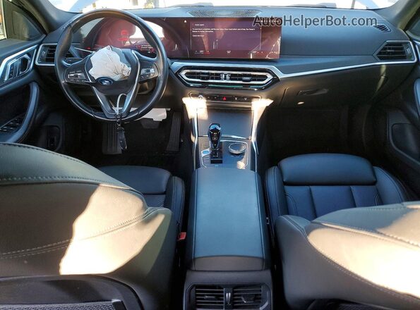 WBY73AW01NFN12744 2022 BMW I4 Silver Widok deski rozdzielczej