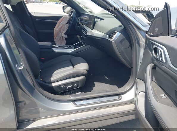 WBY83FB03RFS62078 2024 BMW I4 Серебряный Вид салона спереди