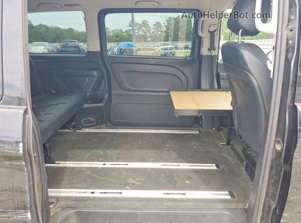 WD4PG2EE3H3338552 2017 MERCEDES-BENZ METRIS Черный Вид задней части салона