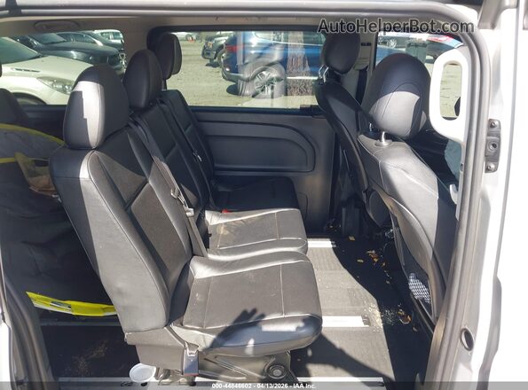 WD4PG2EE4G3093548 2016 MERCEDES-BENZ METRIS Серый Вид наклейки с VIN-кодом