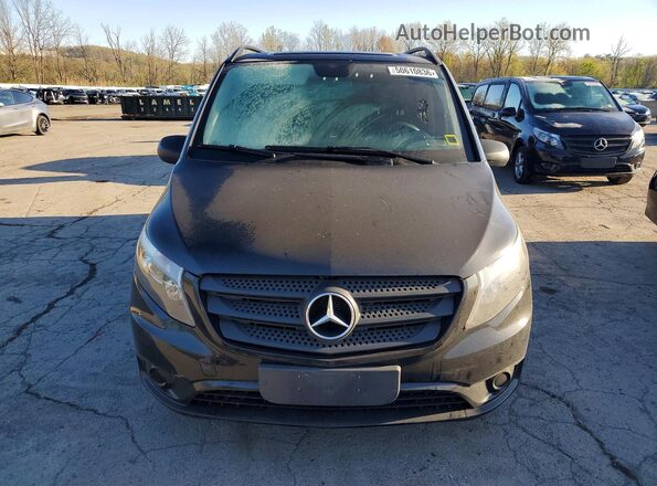 WDAPG2EE2H3324252 2017 MERCEDES-BENZ METRIS Черный Вид спереди