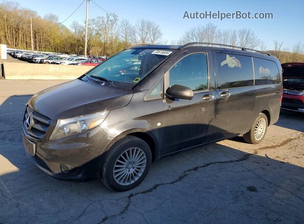 WDAPG2EE2H3324252 2017 MERCEDES-BENZ METRIS Черный Передняя левая четверть