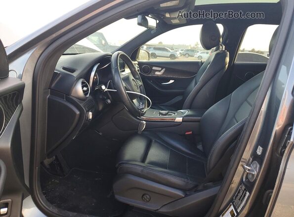 WDC0G4JB2HV008712 2017 MERCEDES-BENZ GLC-CLASS Gray Widok wnętrza z przodu