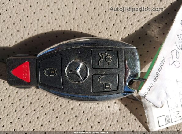 WDC0G4JB3KF665472 2019 MERCEDES-BENZ GLC 300 White Vista del salpicadero