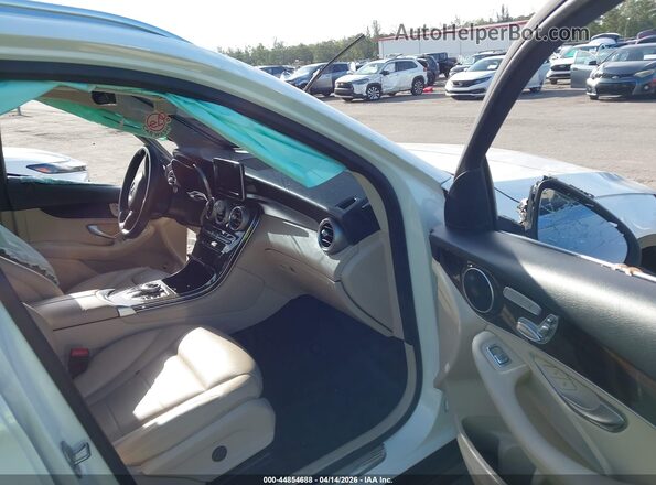 WDC0G4JB3KF665472 2019 MERCEDES-BENZ GLC 300 White Vista interior delantera