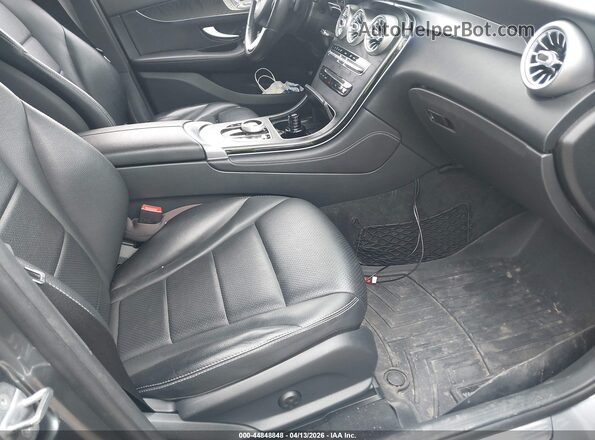 WDC0G4KB4JF306726 2018 MERCEDES-BENZ GLC 300 Серый Вид салона спереди