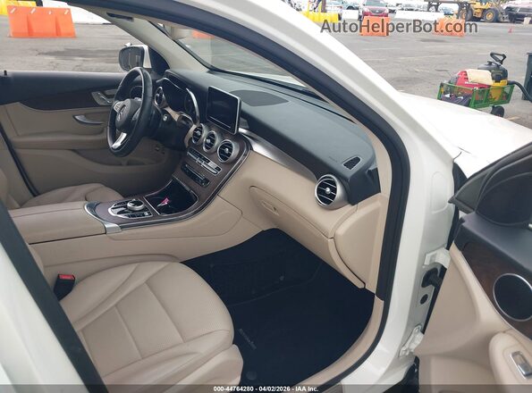WDC0G5EB9KF578899 2019 MERCEDES-BENZ GLC 350E White Սալոնի դիմացի տեսք