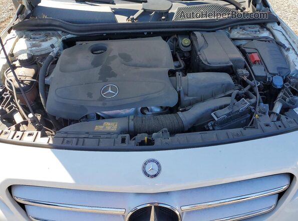 WDCTG4EB0GJ219372 2016 MERCEDES-BENZ GLA White Widok komory silnika