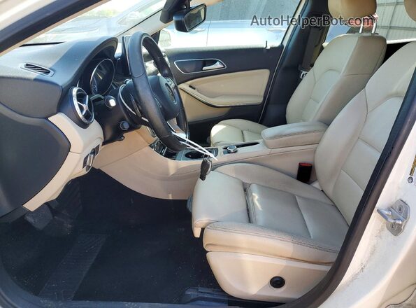 WDCTG4EB0GJ219372 2016 MERCEDES-BENZ GLA White Widok wnętrza z przodu