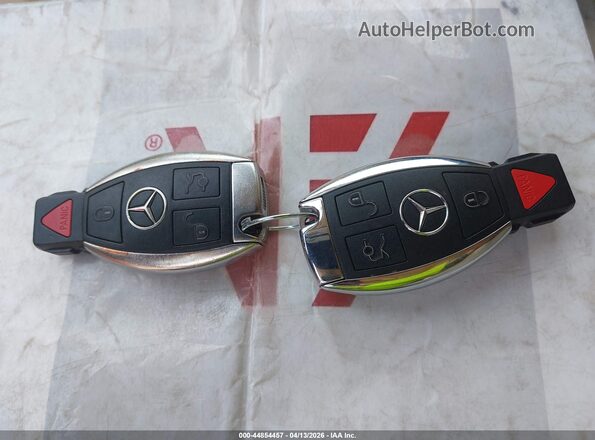 WDCTG4EB1JJ482834 2018 MERCEDES-BENZ GLA 250 Red Vista del salpicadero