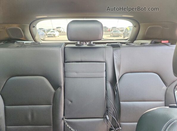 WDCTG4EB2HJ331897 2017 MERCEDES-BENZ GLA Red Вид задніх сидінь