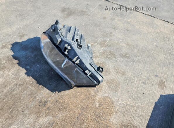 WDCTG4EB2HJ331897 2017 MERCEDES-BENZ GLA Red Вид наклейки з VIN-кодом