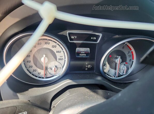 WDCTG4EB2HJ331897 2017 MERCEDES-BENZ GLA Red Вид щитка приладів